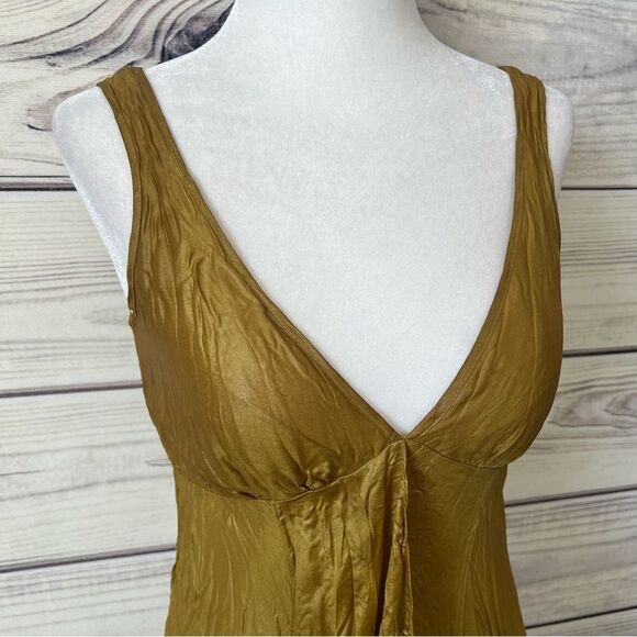 Banana Republic Y2K Gold/Yellow Crinkled Satin Look Dress - Picture 5 of 13